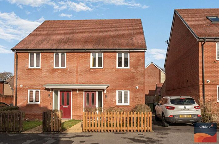 2 Bedroom Semi-Detached House For Sale In Saunders Way, Longacre, RG23