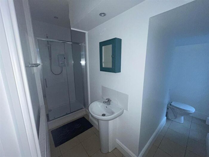 1 Bedroom Flat To Rent In Buchanan Street, Dunfermline, KY12