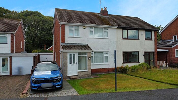 3 Bedroom Semi-Detached House For Sale In Stanley Avenue, Rainford, St Helens, WA11