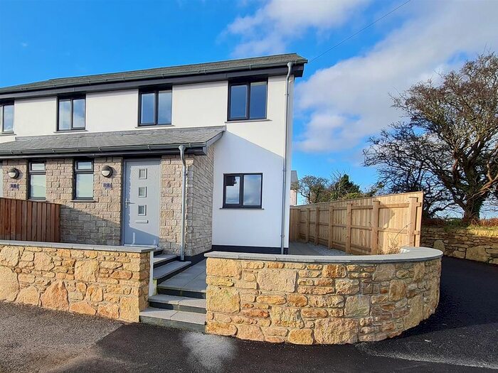 4 Bedroom Semi-Detached House For Sale In Crowntown, Helston, TR13