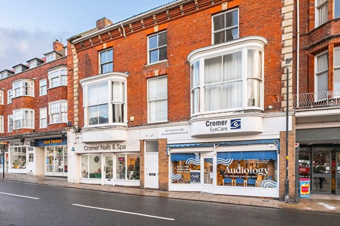 2 Bedroom Flat For Sale In High Street, Cromer, NR27