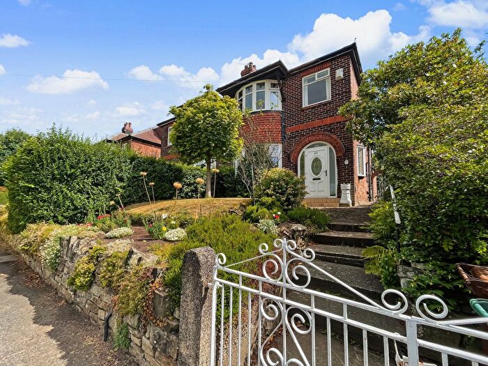 3 Bedroom Semi-Detached House For Sale In Heywood Road, Prestwich, M25