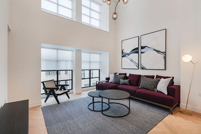 3 Bedroom Flat To Rent In Sherwood Street, London, W1F