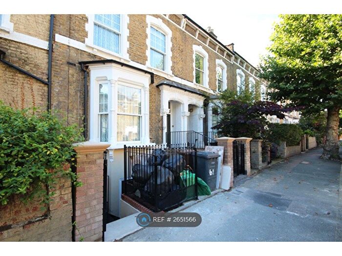 1 Bedroom Flat To Rent In Alkham Road, London, N16
