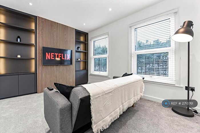 1 Bedroom Flat To Rent In Burlington Road, New Malden, KT3