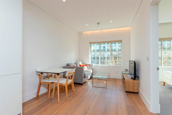 1 Bedroom Flat To Rent In Princes House, Holborn, WC2B