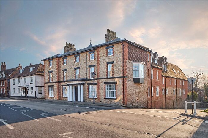 3 Bedroom Flat For Sale In Royal Oak, High Street, Sevenoaks, Kent, TN13