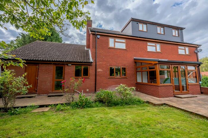 6 Bedroom Detached House For Sale In Fakenham Road, East Bilney, Dereham, NR20