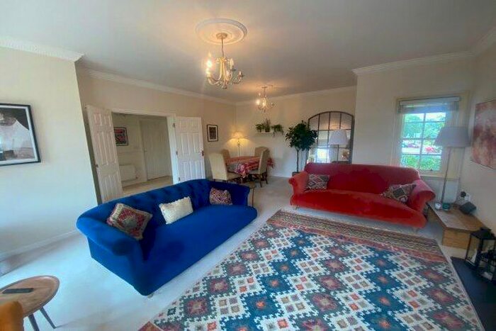 3 Bedroom Flat To Rent In Highgate, Durham, DH1