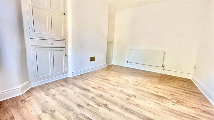 2 Bedroom Apartment For Sale In Westbourne Grove, West Kirby, Wirral, Merseyside, CH48