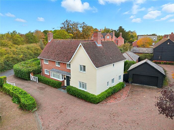 4 Bedroom Detached House For Sale In Maldon Road, Sandon, CM2