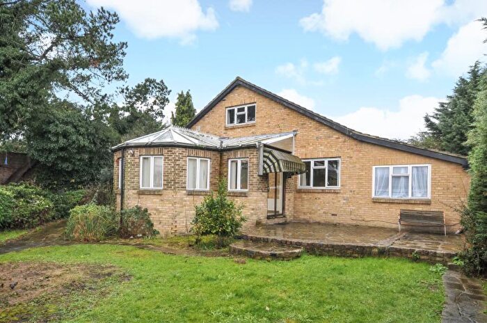 6 Bedroom Bungalow For Sale In The Glade, Shirley, Croydon, CR0