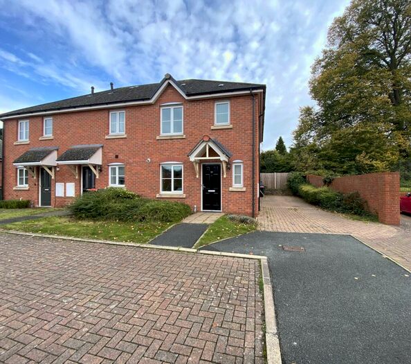 3 Bedroom End Of Terrace House For Sale In Maddocks Close, Farndon, CH3