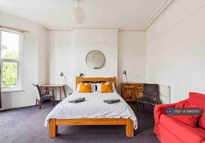 7 Bedroom Semi-Detached House To Rent In Upper Chorlton Road, Manchester, M16