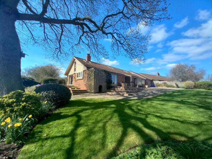 3 Bedroom Link Detached House For Sale In Bircher, Herefordshire, HR6