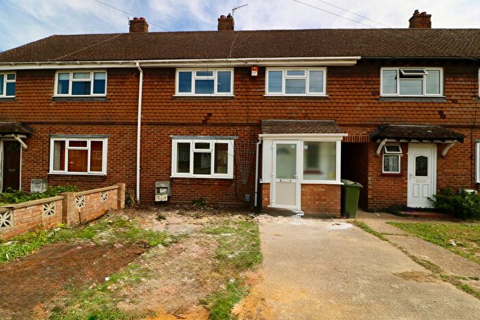 3 Bedroom Semi Detached House To Rent In Fir Tree Road, Guildford, GU1
