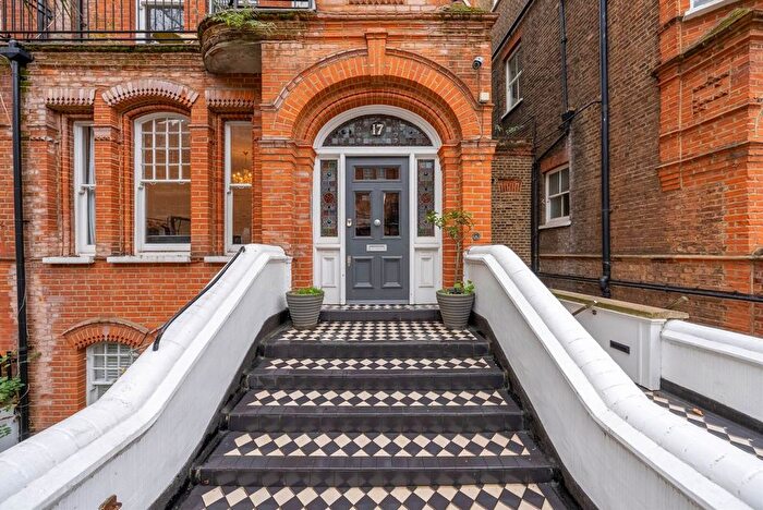 2 Bedroom Flat To Rent In Mornington Avenue, West Kensington, W14