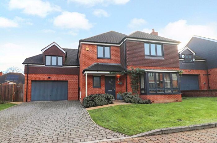 5 Bedroom Detached House For Sale In Vantage Copse, Bursledon, SO31