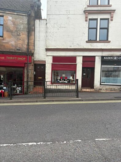 2 Bedroom Flat For Sale In The Strand, Beith, KA15