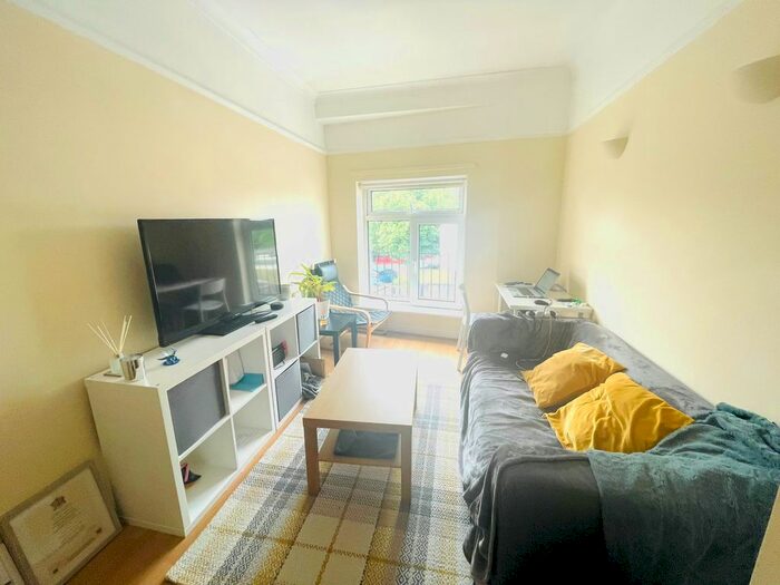 1 Bedroom Flat To Rent In George Court, Newport Road, Roath, Cardiff, CF24