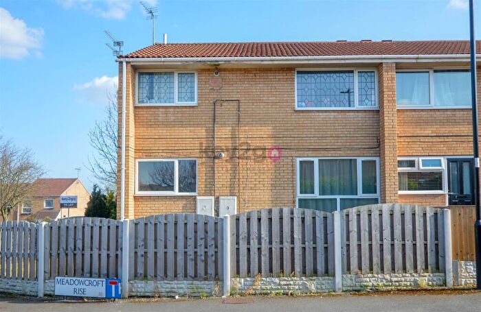 2 Bedroom Flat For Sale In Meadowcroft Rise, Westfield, S20