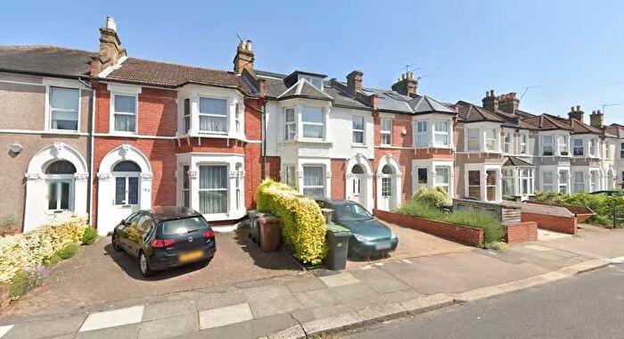 Studio To Rent In Minard Road, London, SE6