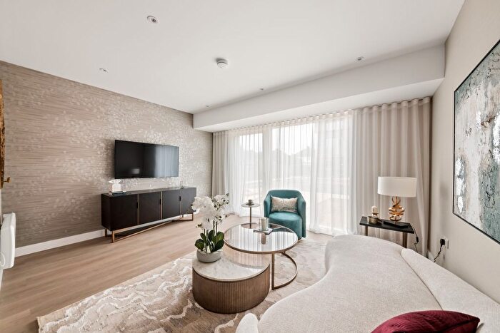 1 Bedroom Flat For Sale In Kenton Road, Harrow, London, HA3