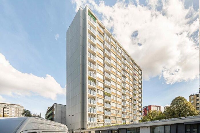 2 Bedroom Flat To Rent In Tompion Street, Clerkenwell, EC1V