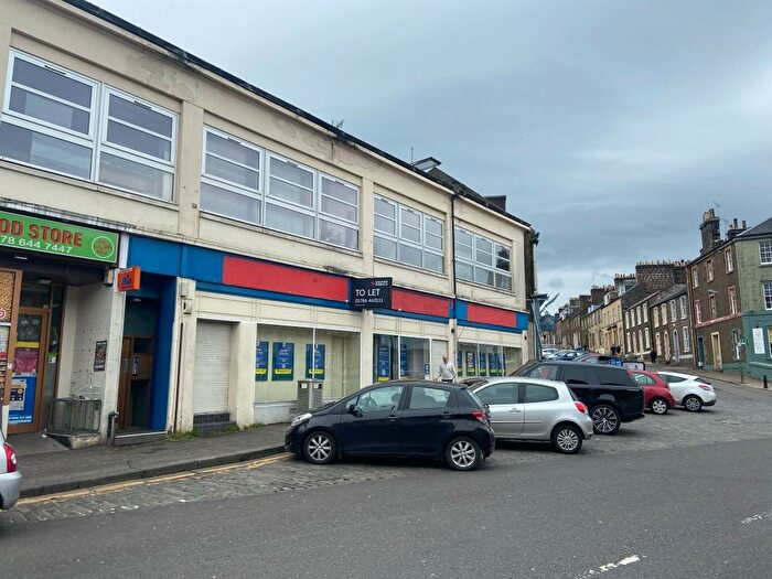 2 Bedroom Flat To Rent In Barnton Street, Stirling Town, Stirling, FK8
