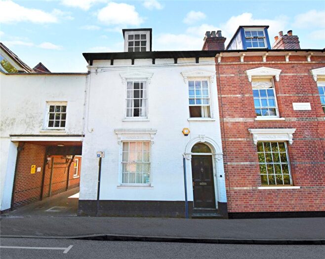 2 Bedroom Apartment To Rent In West Mills, Newbury, Berkshire, RG14