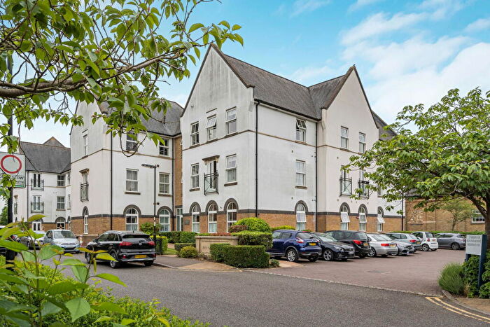 1 Bedroom Apartment For Sale In Coldstream Road, Caterham, CR3