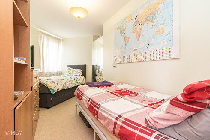 2 Bedroom Apartment To Rent In Marseille House, Century Wharf, Cardiff Bay, CF10