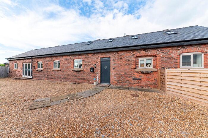 4 Bedroom Barn Conversion For Sale In Croesfoel Court, Wrexham Road, LL14