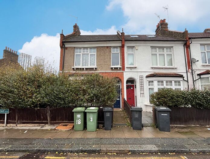 1 Bedroom Flat For Sale In A Boyne Road, Lewisham, London, SE13