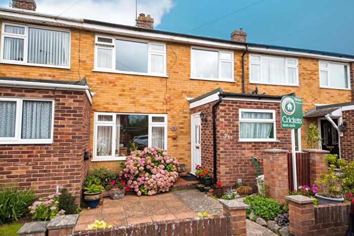 3 Bedroom Terraced House For Sale In Wellington Close, Newbury, RG14