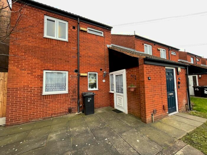 2 Bedroom Property To Rent In Stowheath Lane, Wolverhampton, WV1