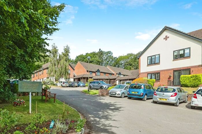 2 Bedroom Property To Rent In Havant Road, Waterlooville, PO8