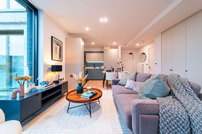 1 Bedroom Flat For Sale In The Brentford Project, Brentford, TW8