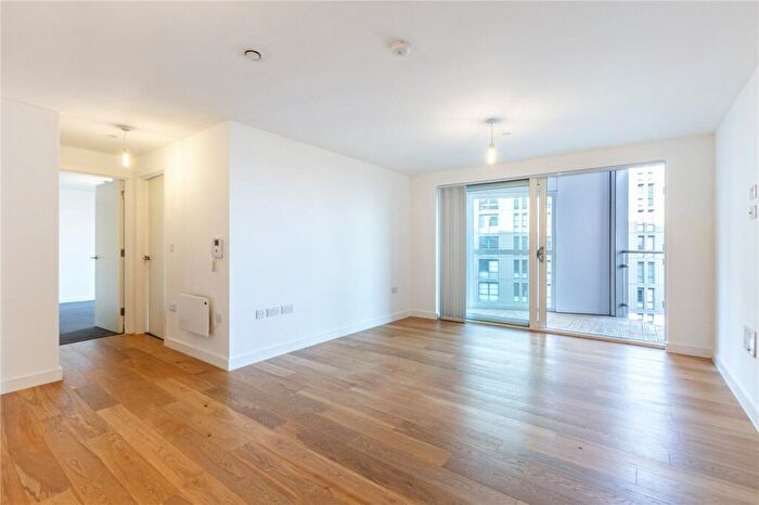 2 Bedroom Apartment For Sale In Munday Street, Manchester, Greater Manchester, M4
