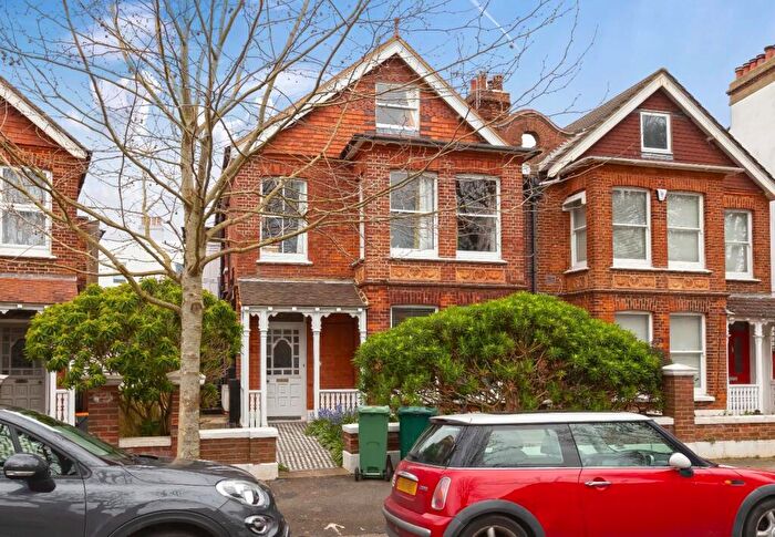1 Bedroom Flat For Sale In Pembroke Crescent, Hove, BN3