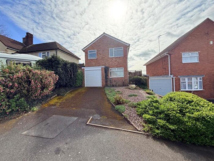 3 Bedroom Detached House For Sale In Norfolk Road, Stourbridge, DY8