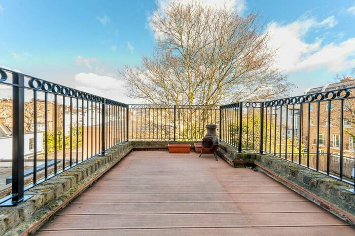 2 Bedroom Flat To Rent In Blenheim Terrace, St John's Wood, London, NW8