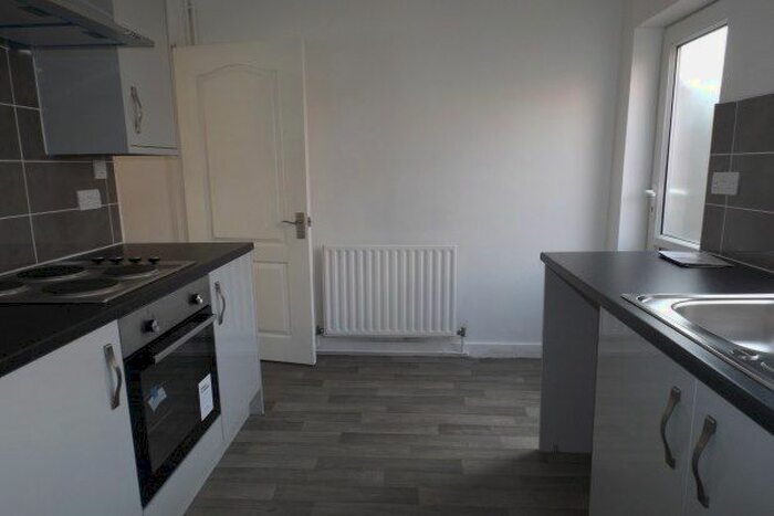3 Bedroom Terraced House To Rent In Vine Terrace, Nottingham, NG15