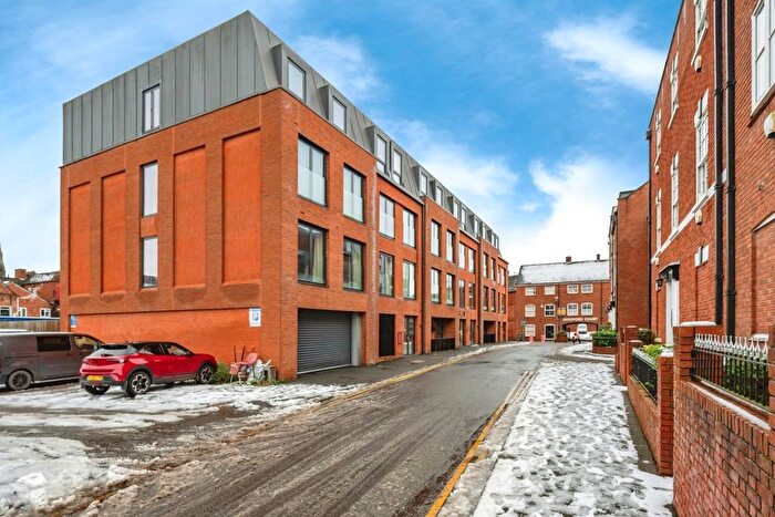 1 Bedroom Flat For Sale In Beaconsfield House, Sandford Street, Lichfield, WS13