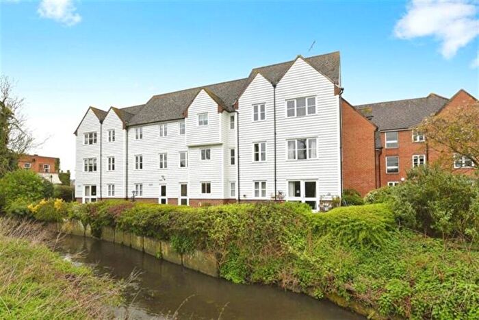 1 Bedroom Flat To Rent In Moorfield Court, Newland Street, CM8