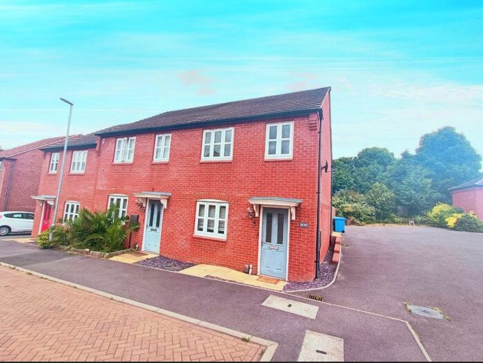 3 Bedroom Semi-Detached House To Rent In Debdale Way, Mansfield Woodhouse, NG19