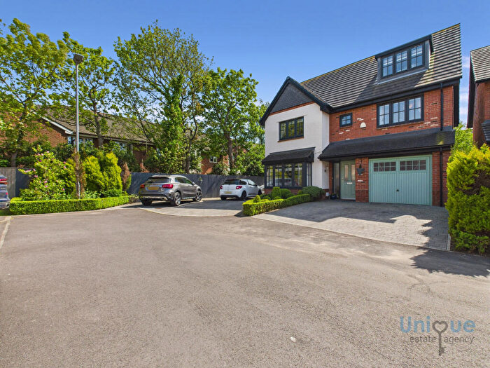 5 Bedroom Detached House For Sale In Ashdell Close, Thornton-Cleveleys, FY5