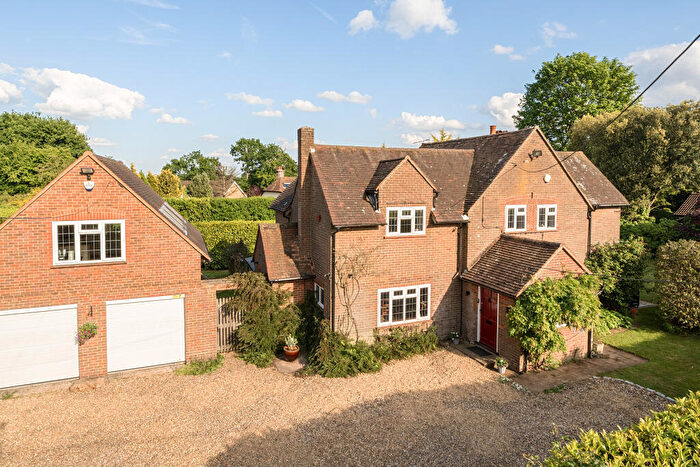 4 Bedroom Detached House For Sale In Broombarn Lane, Great Missenden, HP16