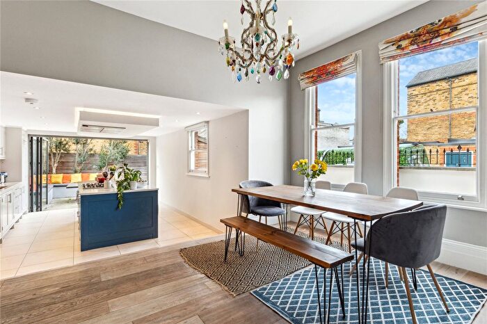 4 Bedroom End Of Terrace House To Rent In Heslop Road, SW12