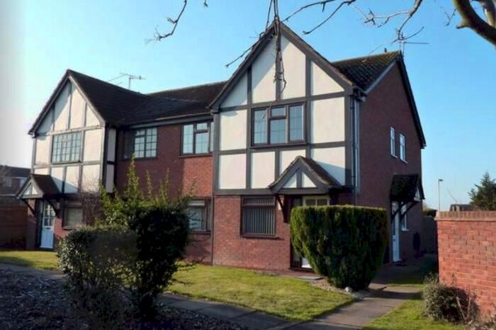 2 Bedroom Flat To Rent In Woburn Drive, Brierley Hill DY5